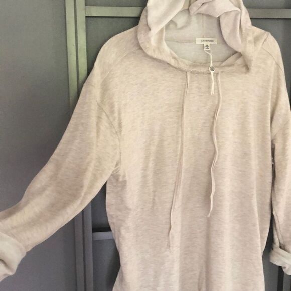Max Studio  Oatmeal colored hoodie, long sleeve knit top sweatshirt, size M - Picture 3 of 4